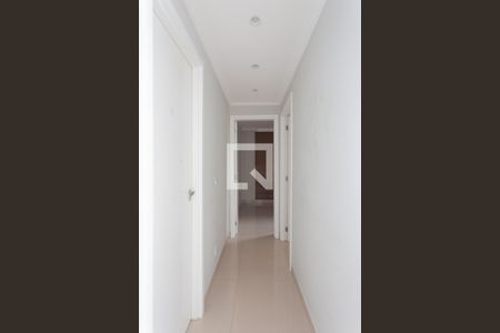 Corredor  de apartamento para alugar com 2 quartos, 41m² em Jardim Helian, São Paulo