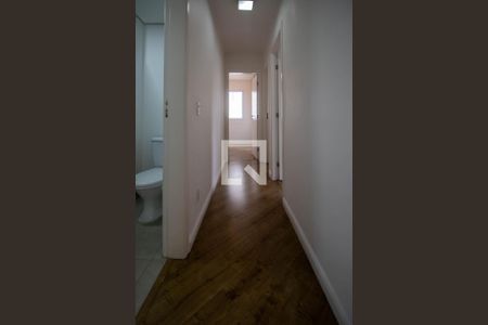 Corredor  de apartamento para alugar com 3 quartos, 68m² em Parque Reboucas, São Paulo