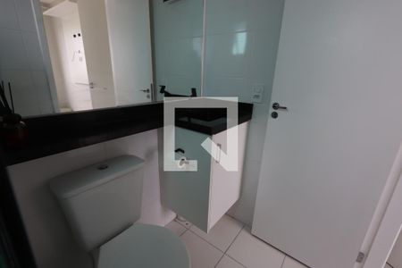 Banheiro de apartamento para alugar com 1 quarto, 36m² em Cidade Satelite Santa Barbara, São Paulo