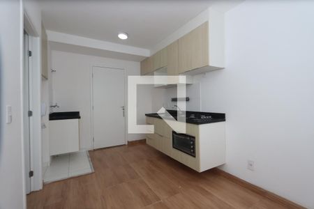 Sala/cozinha de apartamento para alugar com 1 quarto, 36m² em Cidade Satelite Santa Barbara, São Paulo