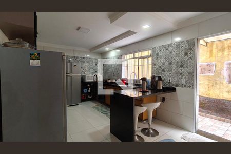 Casa à venda com 4 quartos, 114m² em Jardim Peri, São Paulo