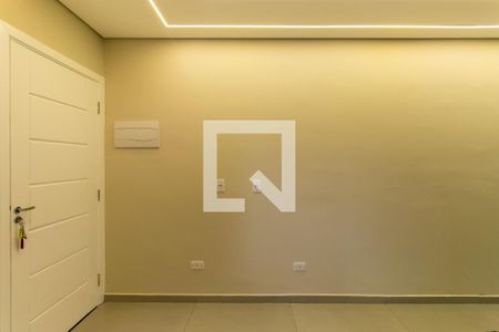 Sala de casa de condomínio para alugar com 2 quartos, 60m² em Quinta dos Angicos, Cotia