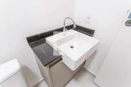 Banheiro de kitnet/studio para alugar com 1 quarto, 25m² em Vila Olímpia, São Paulo