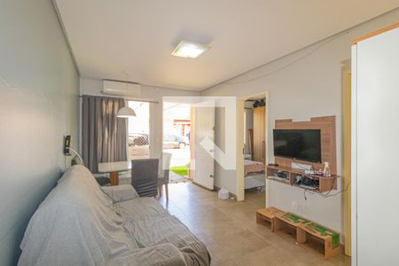 Sala/Cozinha de casa de condomínio à venda com 2 quartos, 80m² em Rio Branco, Canoas