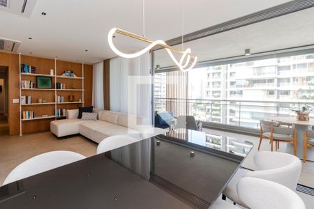 Sala de apartamento à venda com 3 quartos, 167m² em Jardim das Acacias, São Paulo
