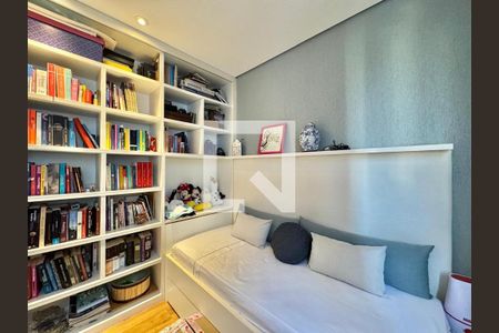 Quarto 1 de apartamento à venda com 3 quartos, 110m² em Cidade Jardim, Belo Horizonte