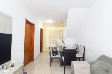 Casa de Condomínio para alugar com 3 quartos, 92m² em Jardim Virginia Bianca, São Paulo