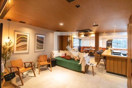 Sala e Cozinha  de apartamento à venda com 2 quartos, 67m² em Badu, Niterói