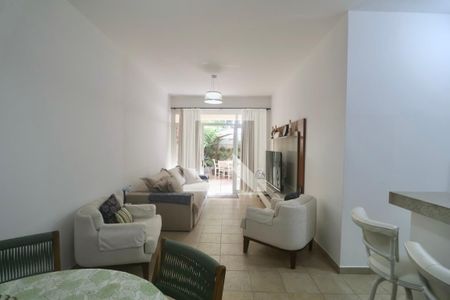 Sala de apartamento para alugar com 2 quartos, 110m² em Jardim Três Marias, Guarujá