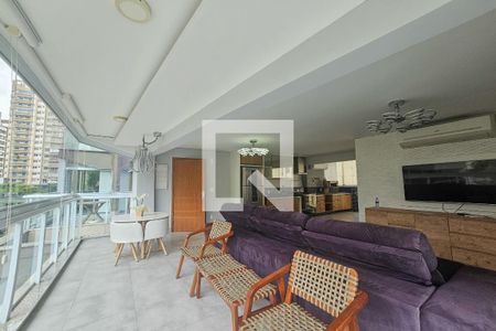 Apartamento para alugar com 3 quartos, 170m² em Tombo, Guarujá