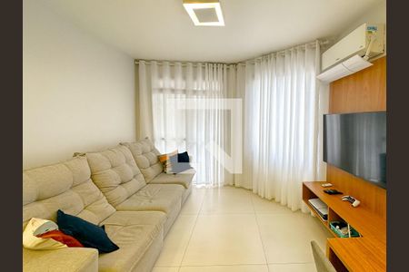 Sala de TV de casa de condomínio para alugar com 3 quartos, 112m² em Canasvieiras, Florianópolis