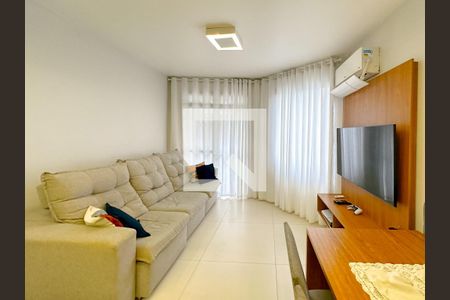 Sala de TV de casa de condomínio para alugar com 3 quartos, 112m² em Canasvieiras, Florianópolis