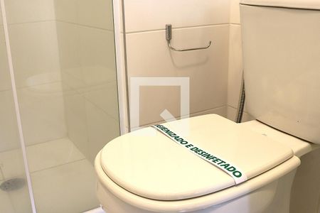 Banheiro de apartamento para alugar com 1 quarto, 38m² em Consolação, São Paulo