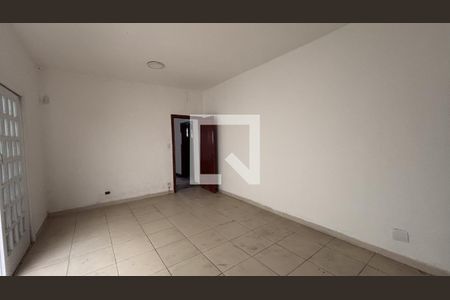 Sala 2 de casa para alugar com 5 quartos, 450m² em Centro, Jacareí