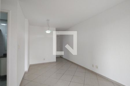 Sala de apartamento à venda com 3 quartos, 70m² em Barra Olímpica, Rio de Janeiro