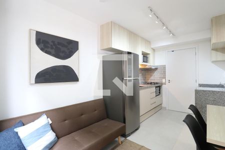 Sala/Cozinha/Área de serviço de apartamento para alugar com 1 quarto, 27m² em Parque Industrial Tomas Edson, São Paulo