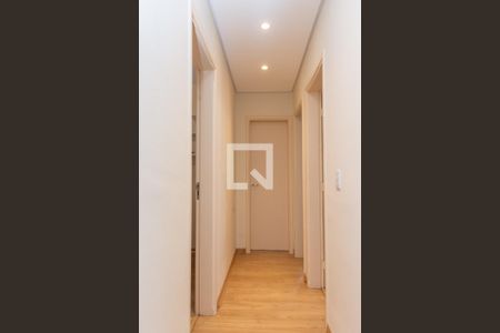 Corredor de apartamento para alugar com 3 quartos, 71m² em Vila Omar, Americana