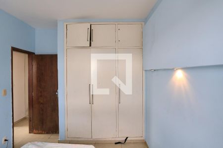 Quarto de apartamento para alugar com 2 quartos, 60m² em Colégio Batista, Belo Horizonte