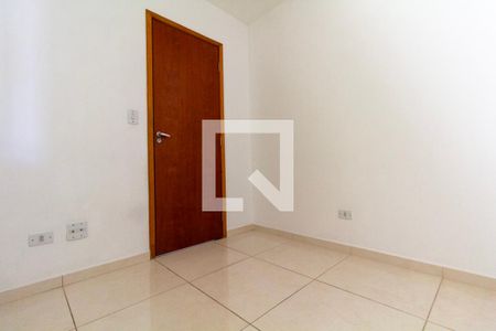 Quarto 1 de apartamento para alugar com 2 quartos, 40m² em Vila Ré, São Paulo