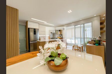 Sala de apartamento à venda com 2 quartos, 76m² em Vila Osasco, Osasco