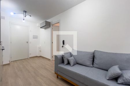 Sala e cozinha de apartamento à venda com 1 quarto, 24m² em Mooca, São Paulo