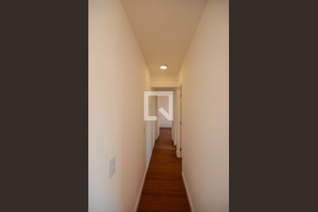 Corredor de apartamento para alugar com 2 quartos, 80m² em Nossa Senhora do O, São Paulo