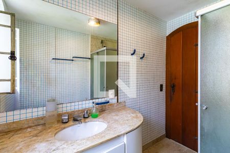 Casa para alugar com 521m², 5 quartos e 4 vagasBanheiro da Suíte