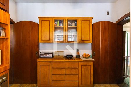Casa para alugar com 521m², 5 quartos e 4 vagasCozinha