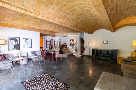 Casa para alugar com 521m², 5 quartos e 4 vagasSala 3