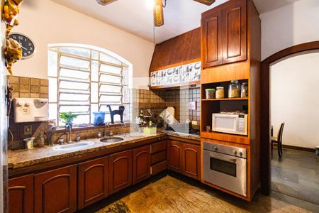 Casa para alugar com 521m², 5 quartos e 4 vagasCozinha