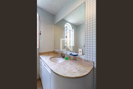 Casa para alugar com 521m², 5 quartos e 4 vagasBanheiro da Suíte