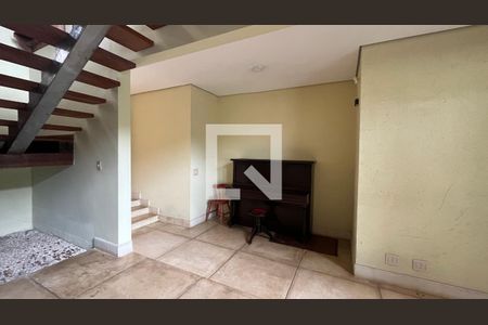 Casa de Condomínio para alugar com 4 quartos, 410m² em Conjunto Habitacional Vila Santana (sousas), Campinas