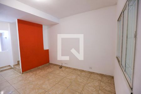 Sala de casa para alugar com 3 quartos, 170m² em Conjunto Residencial Vista Verde, São Paulo