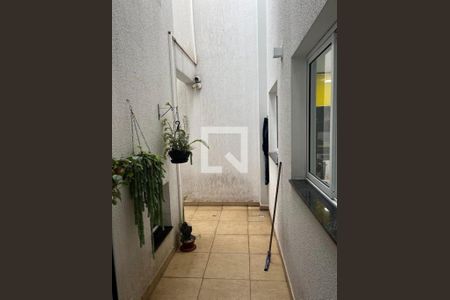 Foto 13 de casa à venda com 3 quartos, 250m² em Cambuci, São Paulo