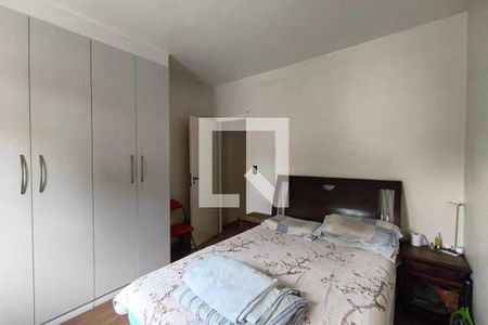 Foto 12 de casa à venda com 3 quartos, 220m² em Vila Monumento, São Paulo