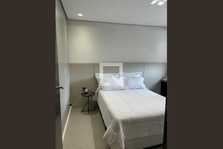 Quarto de apartamento à venda com 3 quartos, 96m² em Vila Scarpelli, Santo André