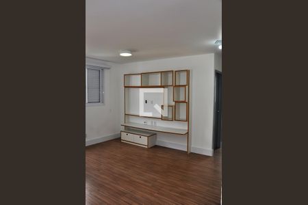 Detalhe - Sala e Sala de Jantar de apartamento para alugar com 2 quartos, 69m² em Vila Guedes, São Paulo