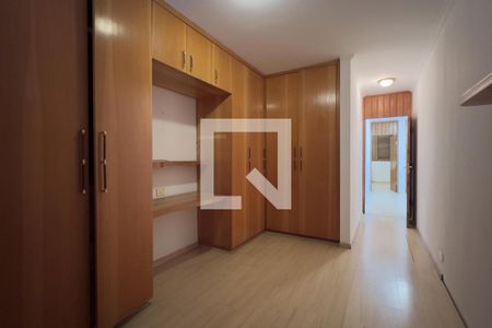 Quarto 1 de casa para alugar com 5 quartos, 400m² em Jardim Maia, Guarulhos