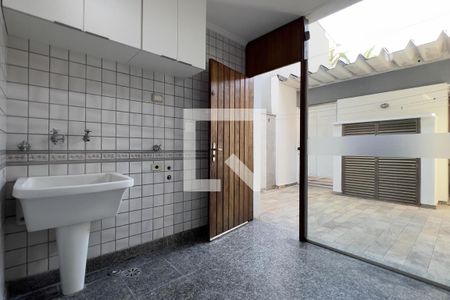 Cozinha e Área de Serviço de casa para alugar com 5 quartos, 400m² em Jardim Maia, Guarulhos