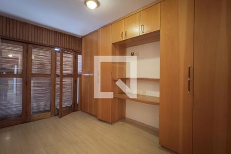 Quarto 1 de casa para alugar com 5 quartos, 400m² em Jardim Maia, Guarulhos
