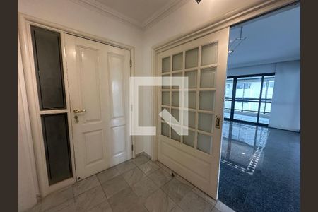 Hall de entrada de apartamento para alugar com 3 quartos, 285m² em Alphaville, Barueri