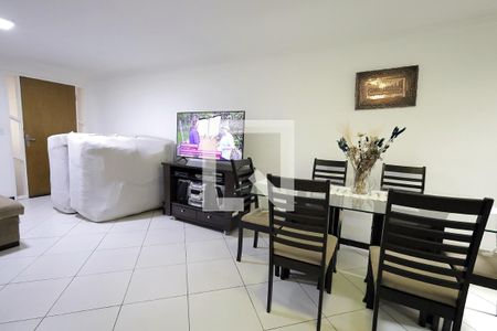 Sala de casa para alugar com 4 quartos, 200m² em Vila Camilópolis, Santo André