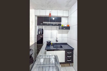 Cozinha de casa de condomínio para alugar com 1 quarto, 28m² em Penha de França, São Paulo
