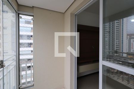 Sacada de apartamento à venda com 3 quartos, 69m² em Chácara Seis de Outubro, São Paulo