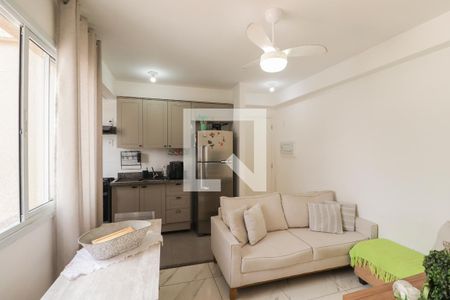 Sala/Cozinha/Área de Serviço de apartamento à venda com 2 quartos, 44m² em Vila Guaca, São Paulo