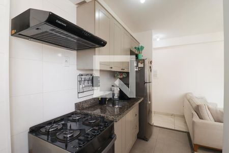 Sala/Cozinha/Área de Serviço de apartamento à venda com 2 quartos, 44m² em Vila Guaca, São Paulo