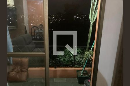 Apartamento à venda com 3 quartos, 67m² em Jardim Carvalho, Porto Alegre