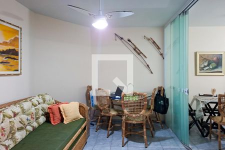 Sala de apartamento para alugar com 2 quartos, 90m² em Guilhermina, Praia Grande