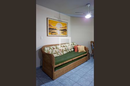 Sala de apartamento para alugar com 2 quartos, 90m² em Guilhermina, Praia Grande