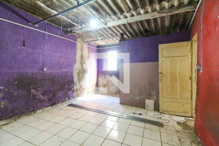 Quarto de casa para alugar com 1 quarto, 100m² em Parque Santa Rita, São Paulo